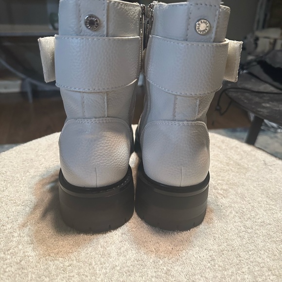 Ivory/white leather combat boot with Pearl detail - Picture 5 of 6